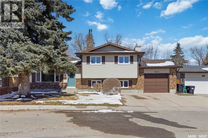 363 Candle CRESCENT, Saskatoon, Saskatchewan S7K5A5