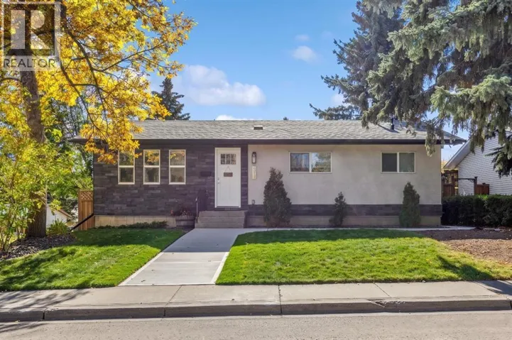 4211 Dalhart Road NW, Calgary, Alberta T3A1B6