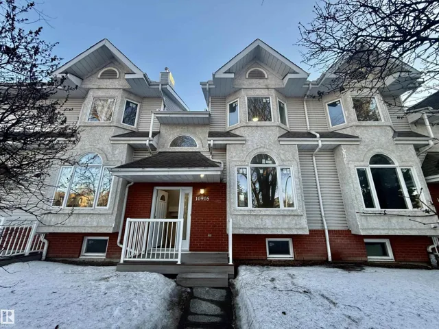 10905 74 AV NW, Edmonton, Alberta T6G2T6