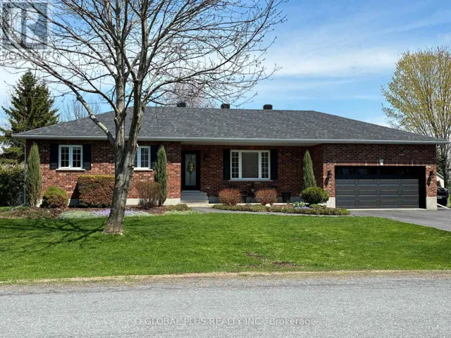 8 DAVID STREET, South Stormont, Ontario K0C1M0