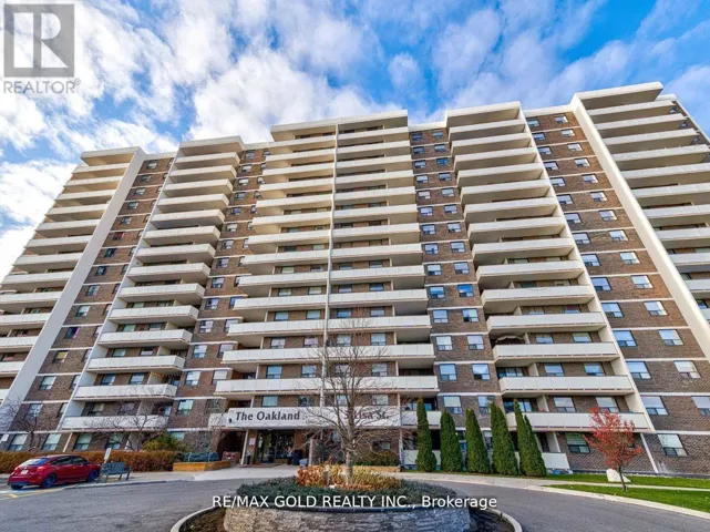 911 - 3 LISA STREET, Brampton (Queen Street Corridor), Ontario L6T4A2