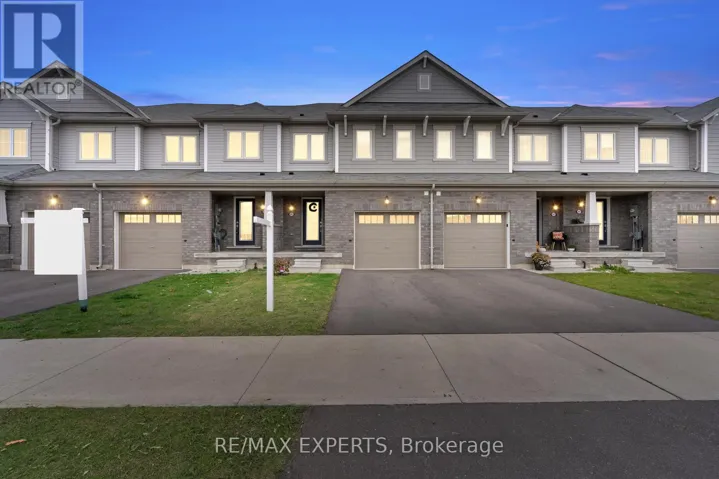405 PUMPKIN PASS S, Hamilton (Binbrook), Ontario L0R1C0
