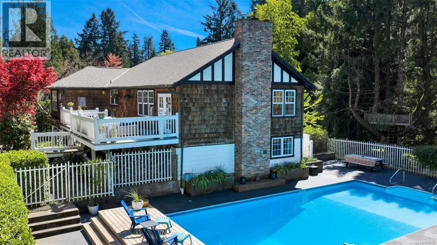 4786 Fairbridge Dr, Duncan, British Columbia V9L6N9