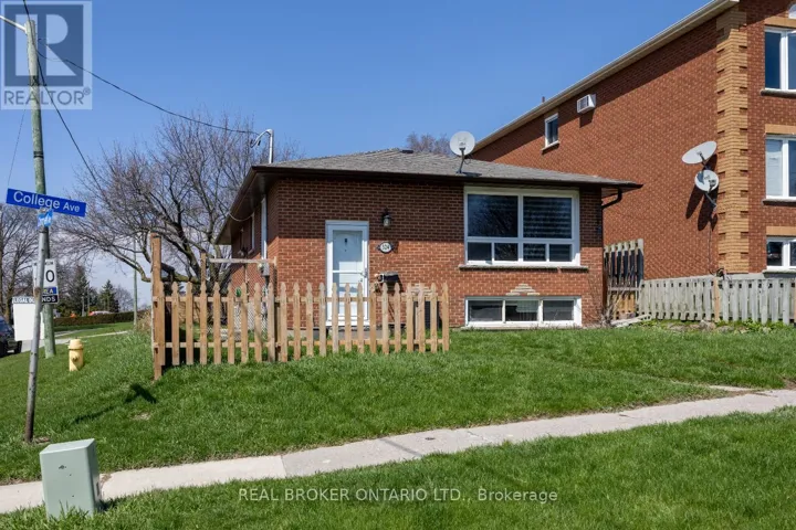 324 COLLEGE AVENUE, Oshawa (Vanier), Ontario L1J1S1