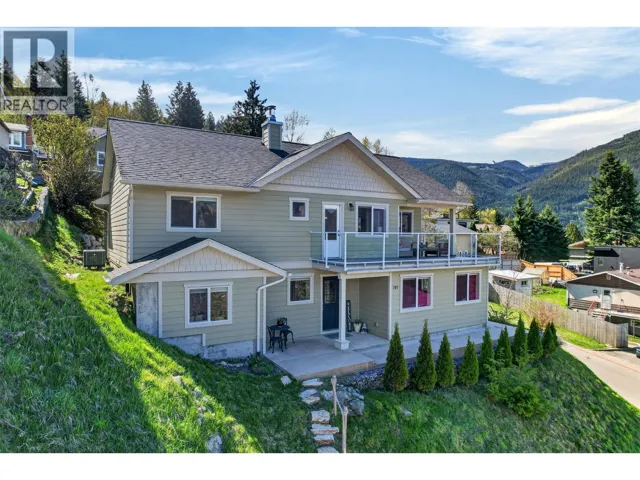 702 Richards Street, Nelson, British Columbia V1L5K6