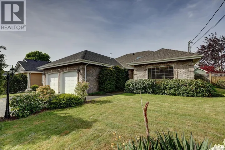 1132 Yellowbrick Rd, Parksville, British Columbia V9P2K4