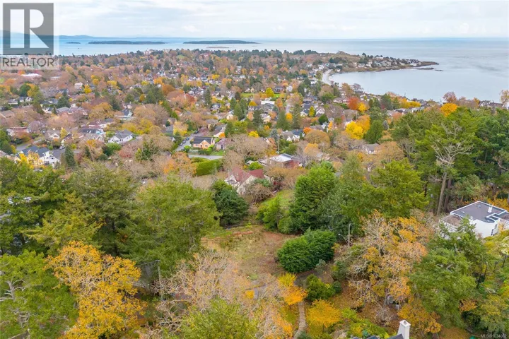Lot A 24 Sylvan Lane, Oak Bay, British Columbia V8S2K8