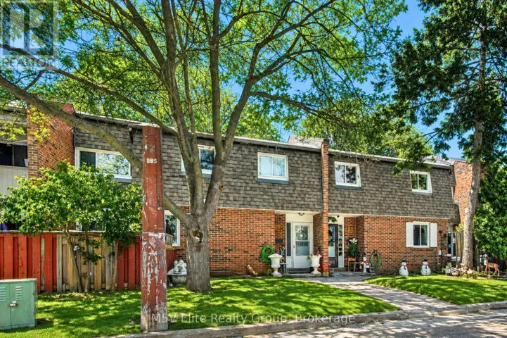 2 - 105 DOVEDALE DRIVE, Whitby (Downtown Whitby), Ontario L1N1Z7