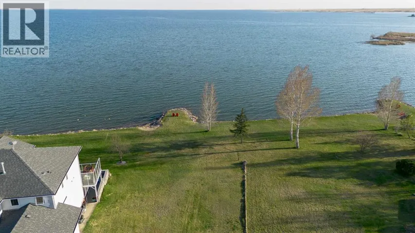 20 White Pelican Way, Lake Newell Resort, Alberta T1R0X5