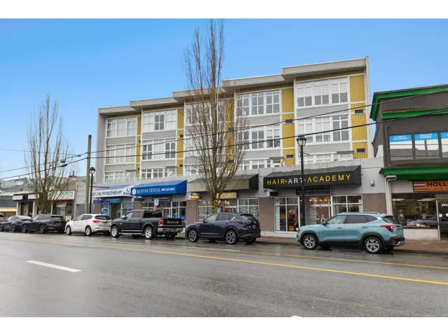 202 20238 FRASER HIGHWAY, Langley, British Columbia V3A4E6