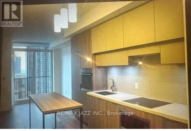 1709 - 8 EGLINTON AVENUE E, Toronto (Mount Pleasant West), Ontario M4P1A6