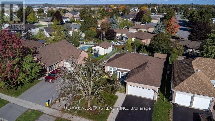176 ELGIN STREET, Kawartha Lakes (Lindsay), Ontario K9V6B3