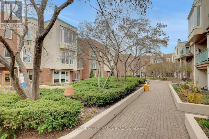 401D - 1 COLUMBUS AVENUE, Ottawa, Ontario K1K4L1
