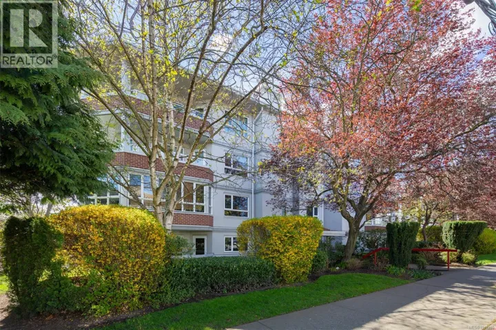 103 1807 Oak Bay Ave, Victoria, British Columbia V8R1C1