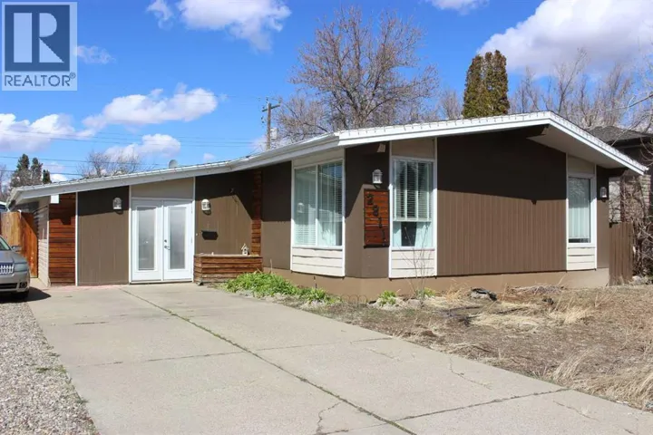 2811 13 Avenue S, Lethbridge, Alberta T1K0S9