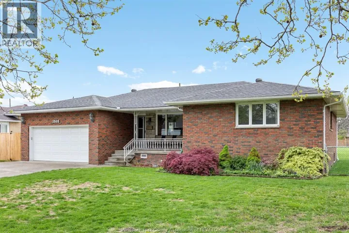 1565 ROXBOROUGH, Windsor, Ontario N9B3H2