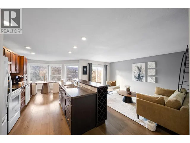 1750 Mckinley Court Unit# 4, Kamloops, British Columbia V2E2N5