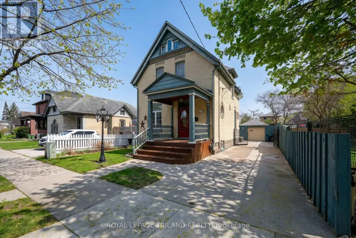 145 PRICE STREET, London East (East M), Ontario N5Z2J4