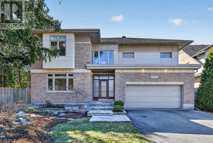 1934 LENESTER AVENUE, Ottawa, Ontario K2A1J9