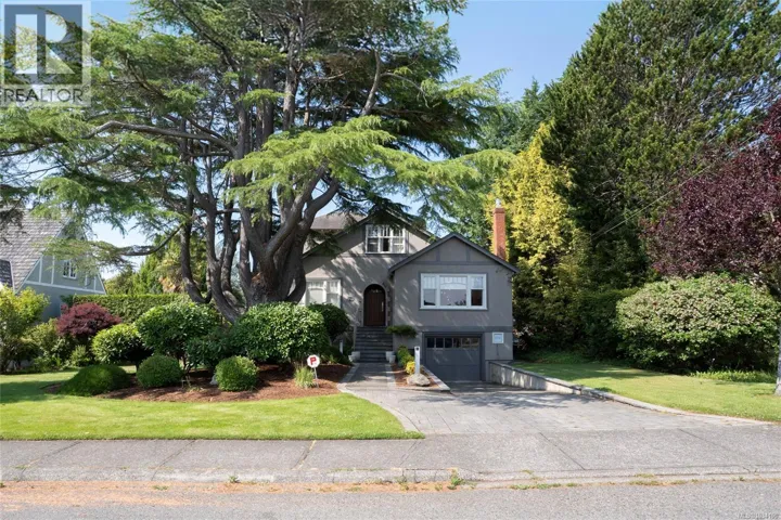 2741 Dufferin Ave, Oak Bay, British Columbia V8R3L5