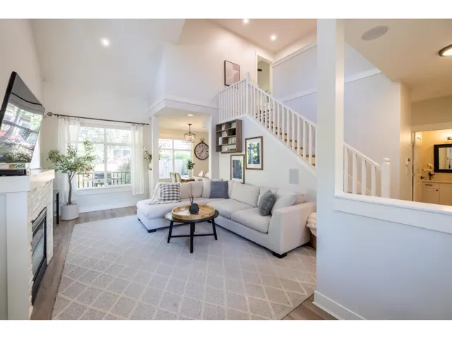 32 15237 36 AVENUE, Surrey, British Columbia V3Z0Y4