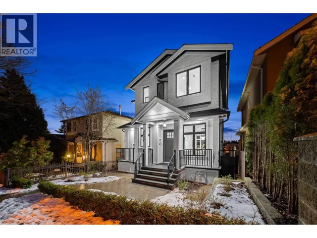4990 SHERBROOKE STREET, Vancouver, British Columbia V5W3M2