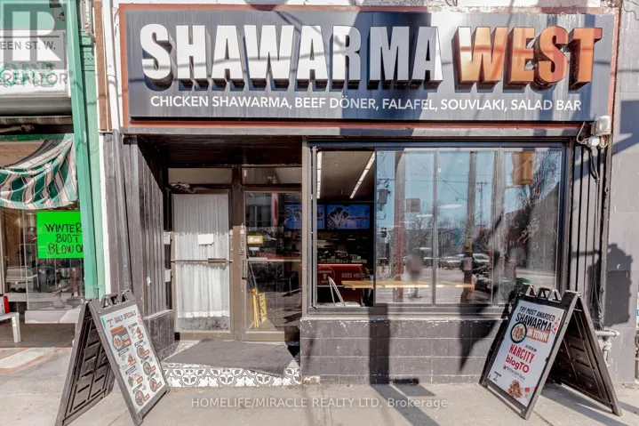 746 QUEEN STREET, Toronto (Trinity-Bellwoods), Ontario M6J1E9