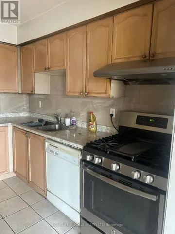 137 OATFIELD ROAD, Brampton (Sandringham-Wellington), Ontario L6R1Y7