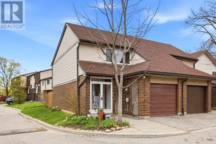 43 - 318 LAURIER AVENUE, Milton (OM Old Milton), Ontario L9T3M9