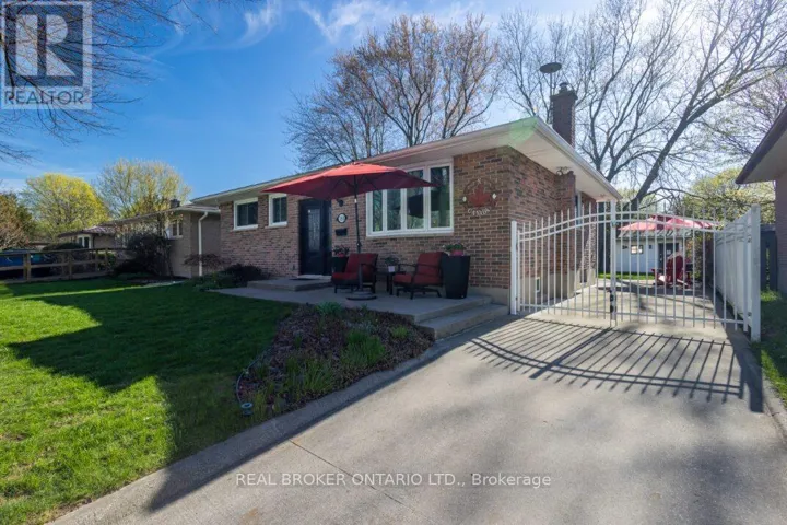 153 BAFFIN ROAD, London East (East I), Ontario N5V1G2