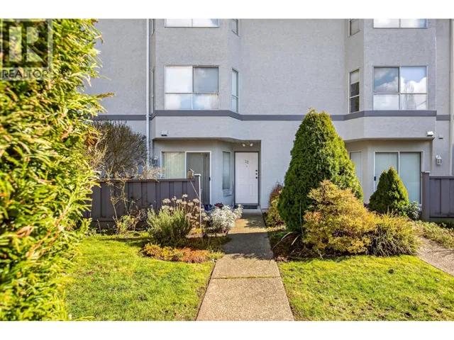 22 3476 COAST MERIDIAN ROAD, Port Coquitlam, British Columbia V3B7H6