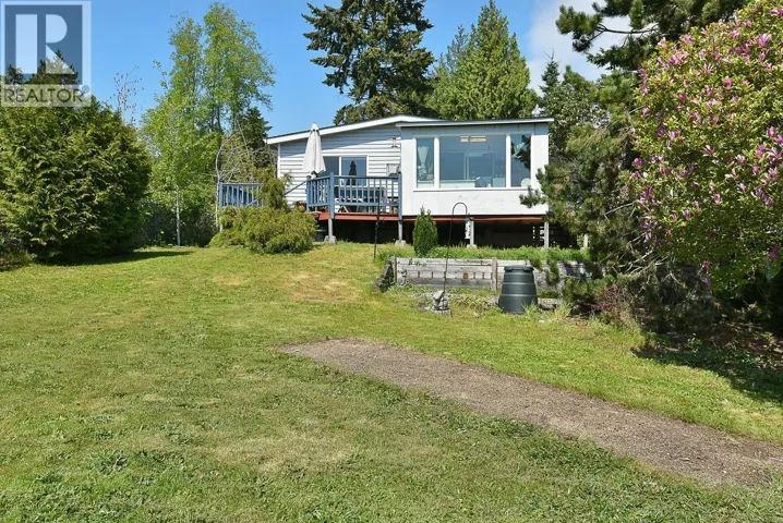 6217 BLIGH ROAD, Sechelt, British Columbia V7Z0M1
