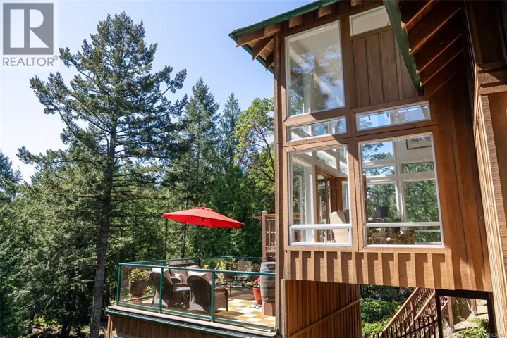 486 Bluff Way, Mayne Island, British Columbia V0N2J2