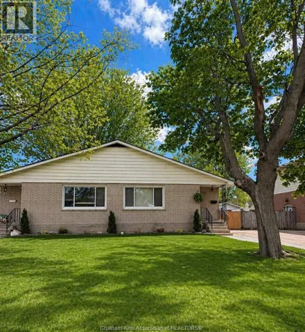 24 Sussex STREET, Chatham, Ontario N7L1L8