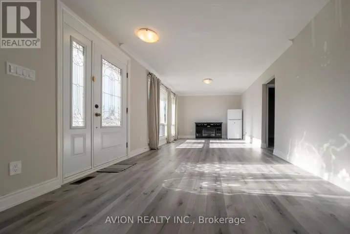 443 FERNLEIGH CIRCLE N, Richmond Hill (Crosby), Ontario L4C1E5