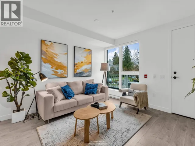 3130 SOPHIA STREET, Vancouver, British Columbia V5T0K5