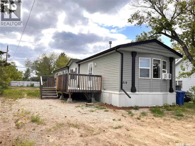 218 4th STREET N, Nipawin, Saskatchewan S0E1E0