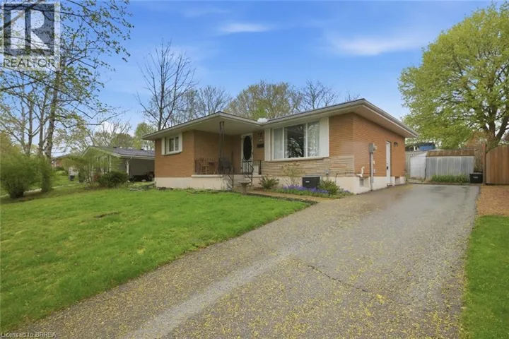 13 MACKAY Avenue, Simcoe, Ontario N3Y1C9