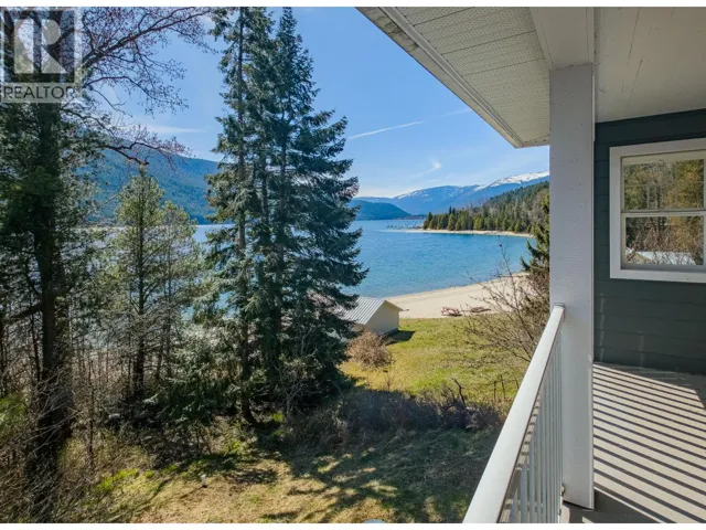 5916 Highway 3a Highway, Balfour, British Columbia V2Y1M2