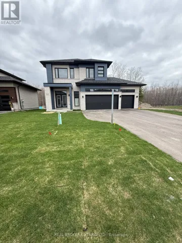 ROOM B,C,D,E - 3143 SEARIDGE STREET, Severn (West Shore), Ontario L3V0Y4