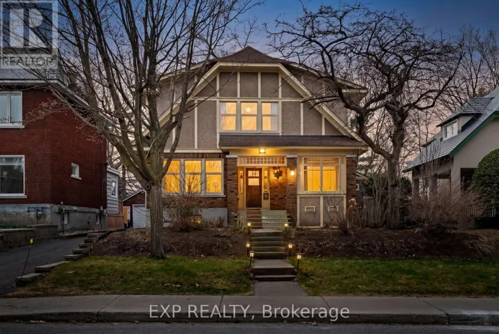10 LAKESIDE AVENUE, Ottawa, Ontario K1S3H2