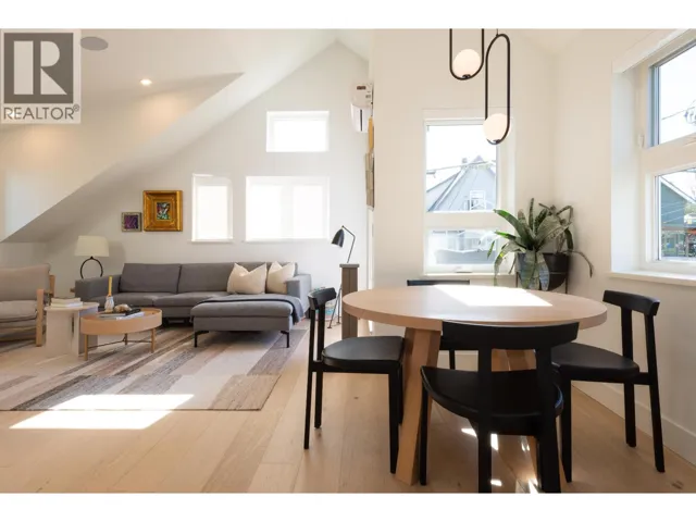 1346 E 11TH AVENUE, Vancouver, British Columbia V5N1Y5