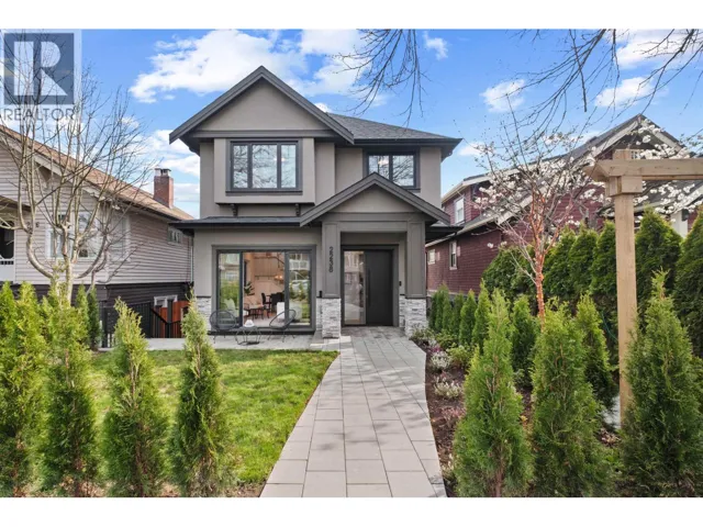2238 E 5TH AVENUE, Vancouver, British Columbia V5N1M8