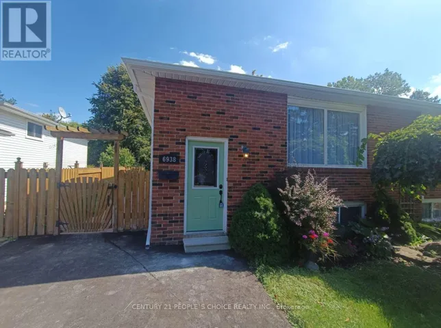 UPPER - 6938 WARDEN AVENUE, Niagara Falls (Arad/Fallsview), Ontario L2G5P3