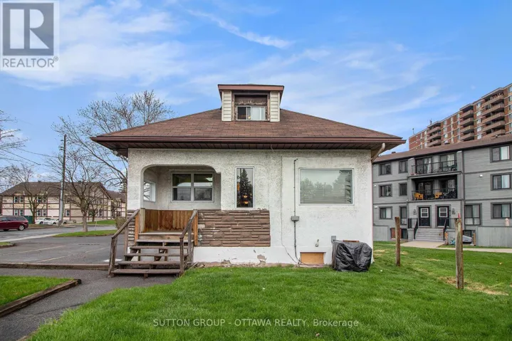 397 MONTREAL ROAD, Ottawa, Ontario K1L8K7