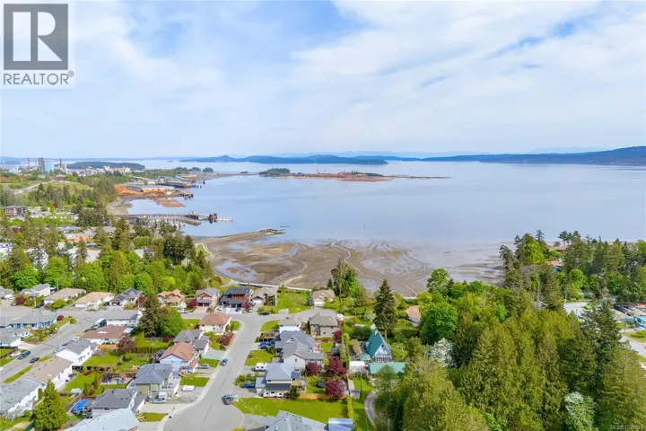 4 Hayhurst Cres, Crofton, British Columbia V0R1R0