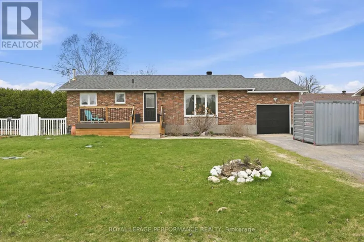3071 YOUNG STREET, Clarence-Rockland, Ontario K0A2A0