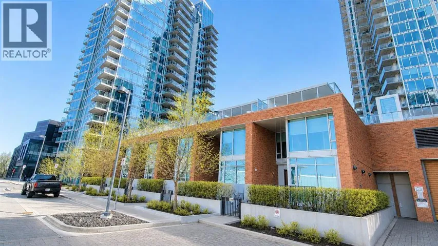119 Confluence Mews SE, Calgary, Alberta T2G1J1