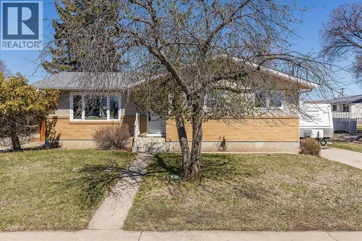 870 16 Street NE, Medicine Hat, Alberta T1A5X4