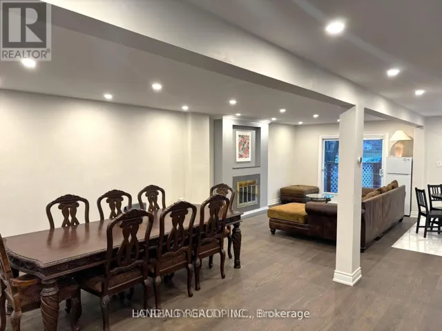 MAIN 2 BARKER COURT, Markham (Sherwood-Amberglen), Ontario L3P3X8
